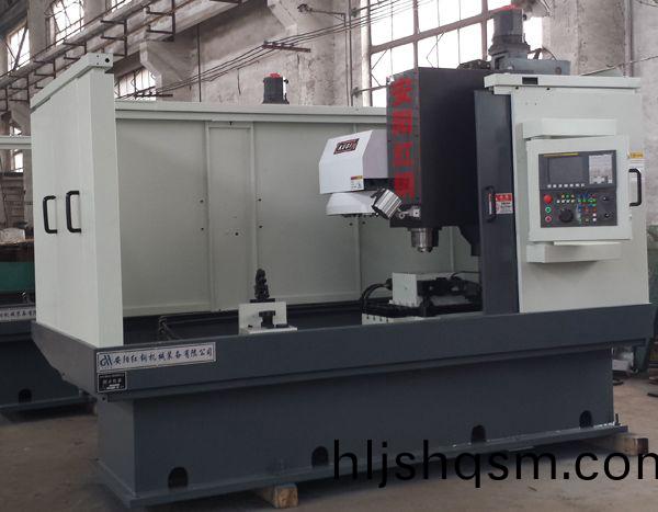 前軸(zhou)鎖(suo)銷(xiao)孔專(zhuan)用加(jia)工